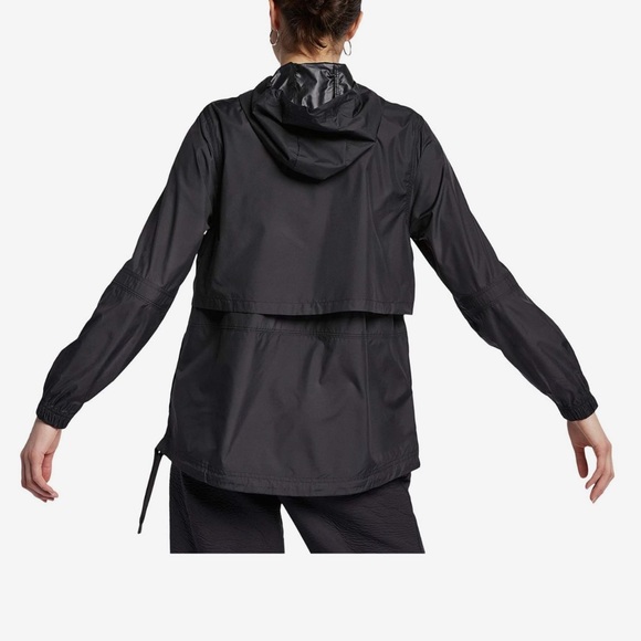 Nike Women’s Black Woven Jacket - Picture 2 of 7